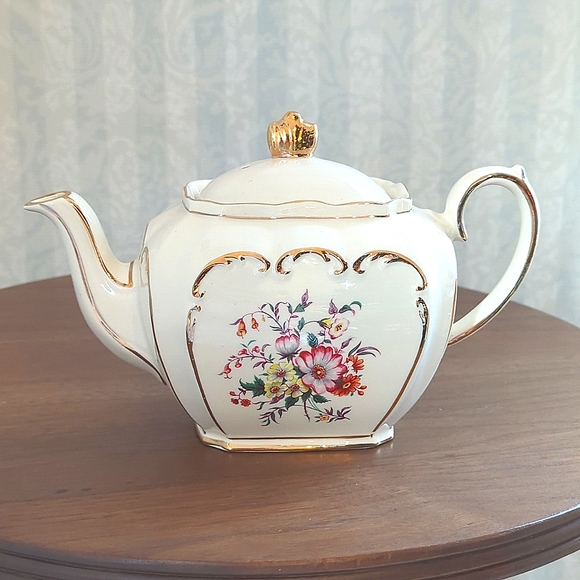 Rare Vintage Sadler England Floral Cube Teapot - Picture 1 of 9
